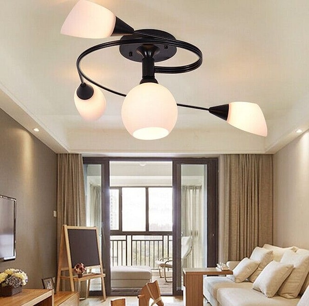 4. Bu asimetrik avizeler de çok modern ve çok moda.