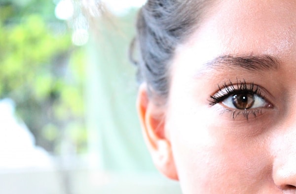 8. "Во время беременности некоторые волоски из моих бровей выпали и больше не выросли."