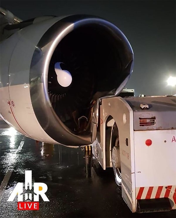 24. Буксир врезался в А300