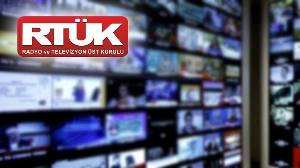 RTÜK'ten Halk TV ve TELE 1'e 5 Gün Ekran Karartma Cezası: 'Bir Sonraki Aşamada Kanalların Fişi Çekilecek'