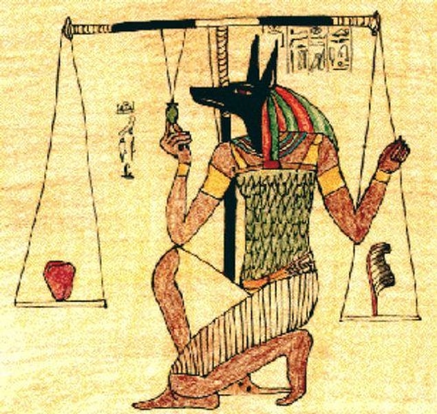 Çakal başından tanıdığımız Anubis de sıra...