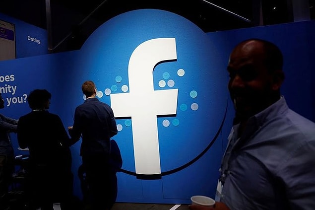 Kuruluş tarihinden beri bu denli büyük bir sorunla karşılaşmayan Facebook değerinden 56 milyar dolar kaybederken, Zuckerberg de dünyanın en zenginleri listesinde de 4’üncü sıraya geriledi.