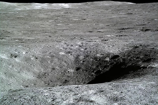 24. Çin Yutru 2 ve Chang’e-4 ile daha önce hiç görmediğimiz açılardan Ay'ı fotoğrafladı!