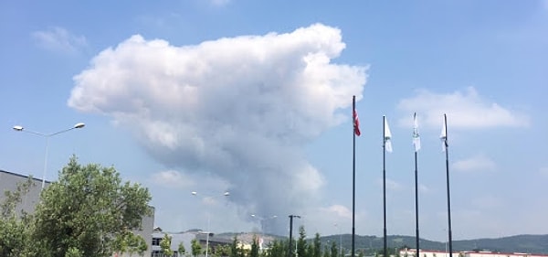 Patlama ile ilgili Sağlık Bakanı Koca da açıklama yaptı ve hayatını kaybedenlerin sayısının 4'e yükseldiğini söyledi.