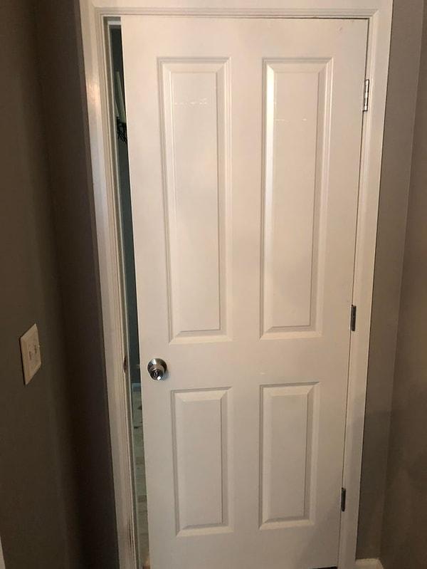 1. "Eşim kapıyı ölçmemi istedi ama ben tüm kapıların aynı boyutlarda olduğunu savundum."