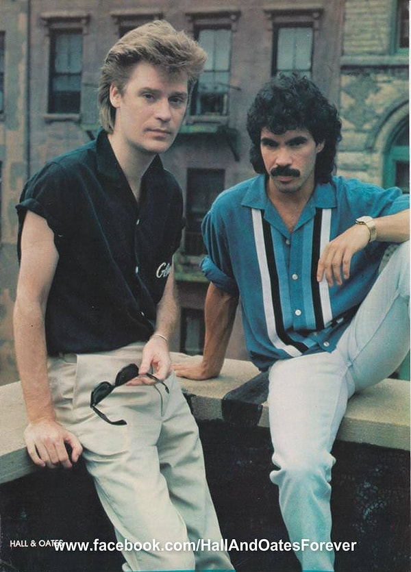 Daryl Hall & John Oates - Maneater