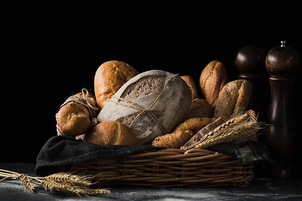 4. "Evimizde ekmekliğimiz yok ve biz de ekmeğimizi mikrodalga fırında muhafaza ediyoruz. Çocukken bunu neden sorgulamadığımı hiç bilmiyorum. Benim için sadece ekmeklerin konduğu bir yerdi."