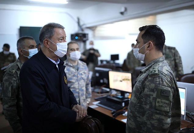 Akar ve Güler Mısrata'da harekat merkezi ziyaretinin ardından Libya'dan ayrılmıştı.