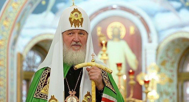 Rus Ortodoks Kilisesi Patriği Kirill,  6. yüzyılda Kurtarıcı İsa onuruna inşa edilen Ayasofya'nın tüm Ortodoks alemi için büyük anlam taşıdığını , bu sebeple bu durumdan derin endişe duyduğunu açıkladı.