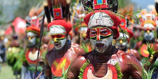 4. Papua Yeni Gine Kabileleri