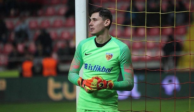 Kalan dakikalarda başka gol olmayınca Kayserispor, maçtan galip ayrıldı.