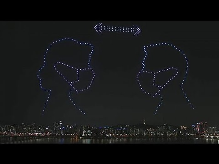 В Сеуле создали хореографию из сотен дронов, чтобы привлечь внимание к проблеме коронавируса