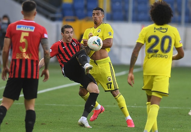 Bu sonuçla Gençlerbirliği puanını 33'e; Fenerbahçe ise 50'ye yükseltti ve beşinci sıradaki Beşiktaş ile puanını eşitledi.