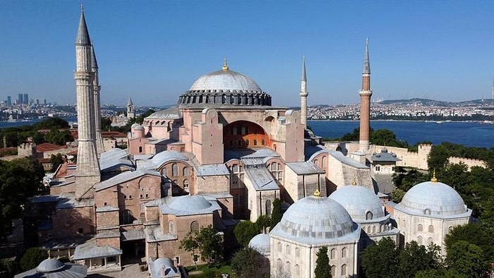 Sabah Yazarı Ayasofya Hakkındaki Kulis Bilgisini Paylaştı: 'Müzeye Çevrilmesi Danıştay Tarafından İptal Edildi'