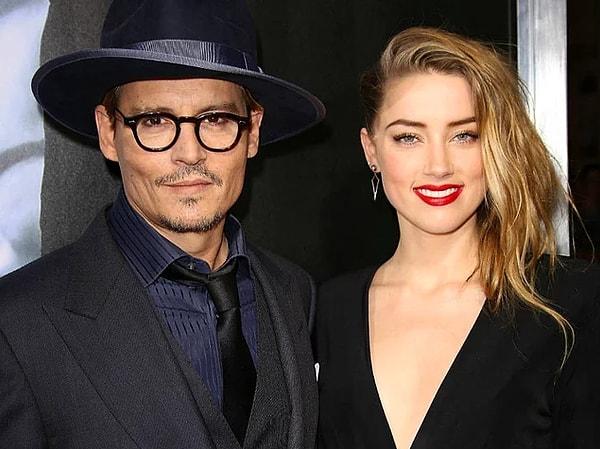 9. Johnny Depp, Amber Heard'ün kendisi ile evliyken milyarder girişimci Elon Musk ve ünlü model Cara Delevingne ile üçlü ilişki yaşadığını iddia etmişti.