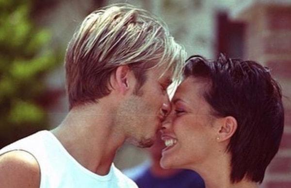 Bizim nazarımızın ulaşamayacağı noktadaki çiftlerden olan Victoria ve David Beckham, geçtiğimiz günlerde 20. evlilik yıl dönümlerini kutladılar.
