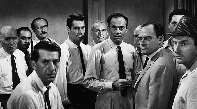 3. 12 Angry Men - 12 Öfkeli Adam (1957)