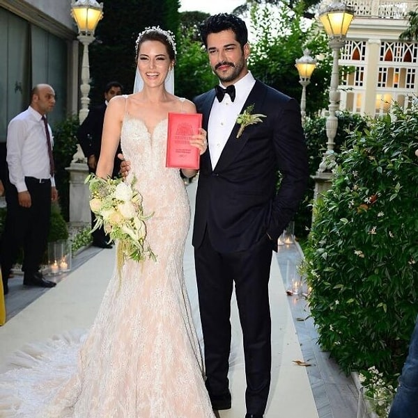 1. Бурак Озчивит и Фахрийе Эвджен