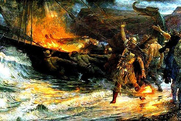 Vikinglerin cenaze ritüeli cinsel açıdan epey fazla detay barındırıyor. Ritüelde ölen erkeklerin öteki dünyada cinsel ihtiyaçları olacağına inanılıyordu.