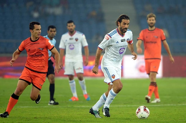 7. Robert Pirès