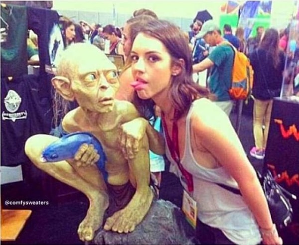 9. Когда кто-то заигрывает с вами: