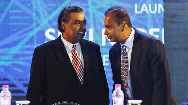 Listedeki milyarderler son günlerde sürekli kayıp yaşarken Mukesh Ambani servetine servet katıyor.