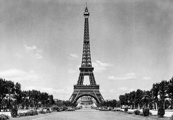 10. Eyfel Kulesi, Paris/ Fransa