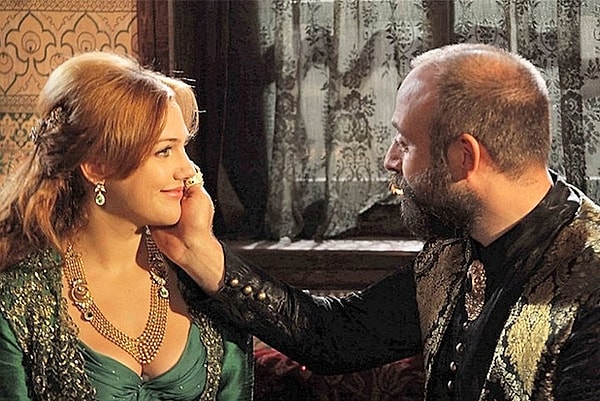 6. «Даже когда ты лжёшь, твои глаза говорят правду. Женщина всегда всё поймет, глядя просто в глаза. Слов не надо»