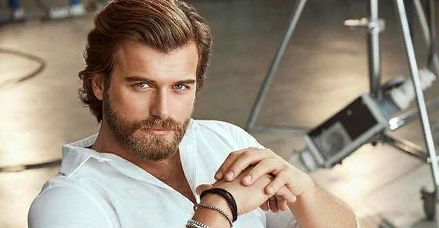 Kıvanç Tatlıtuğ!