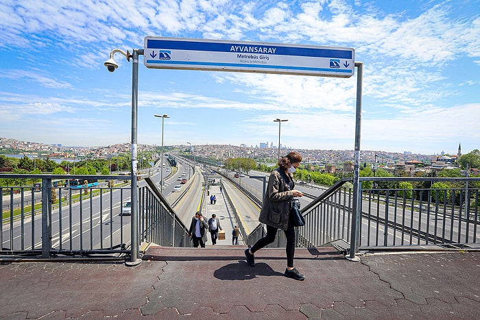 İmamoğlu'nun Seçim Vaatleri Arasındaydı: 0-4 Yaş Arası Çocuğu Olan Annelere Ulaşım Ücretsiz