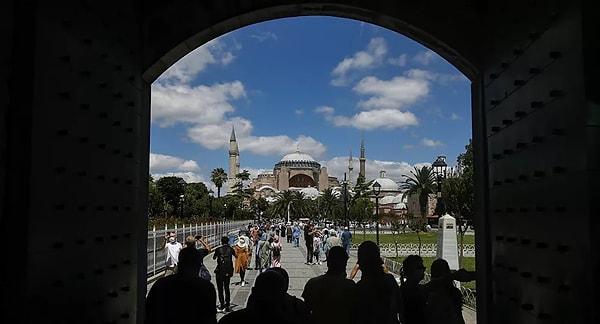 Bu arada Bahçeli’nin, Ayasofya Cami’nin 24 Temmuz’daki açılışına katılması bekleniyor.