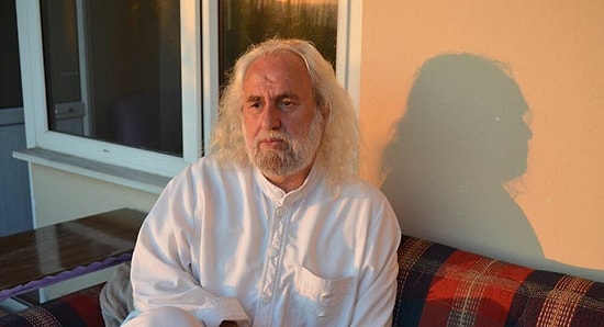 Hasan Mezarcı Hakkında Soruşturma Açıldığını İddia Etti: 'Anlaşılan Mesih Konuşunca, Aksaray'da Deprem Oluyor'