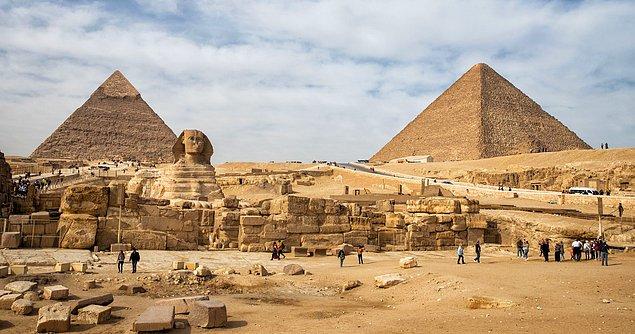 9. Giza Piramitleri'nin, tüylü mamutların nesli tükenmeden önce inşa edildiğini biliyor muydunuz?