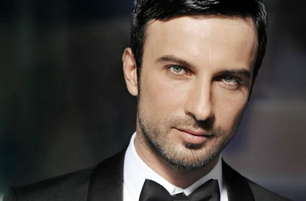 1990'dan bu yana müziğe yıllarını veren Tarkan, aynı zamanda Türkiye'nin de tek megastarı biliyorsunuz ki.