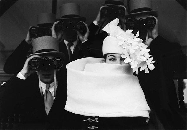 15. Givenchy'nin 1957 yılına ait koleksiyonundan bir şapka