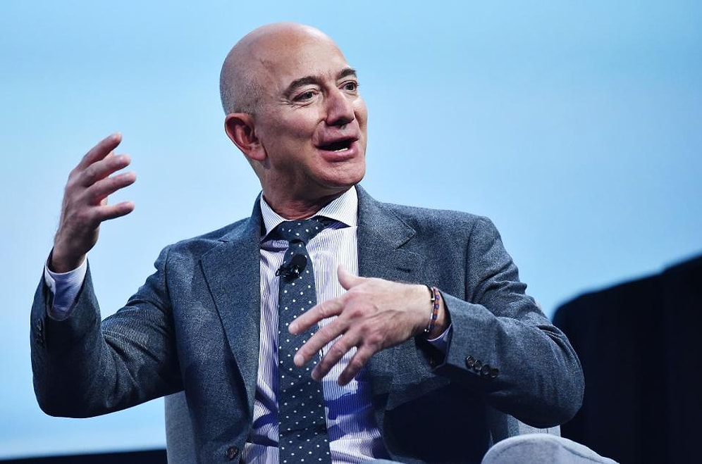 Amazon'un Kurucusu Jeff Bezos Yine Çenemizi Yordu: Serveti Bir Gecede 13 Milyar Dolar Arttı