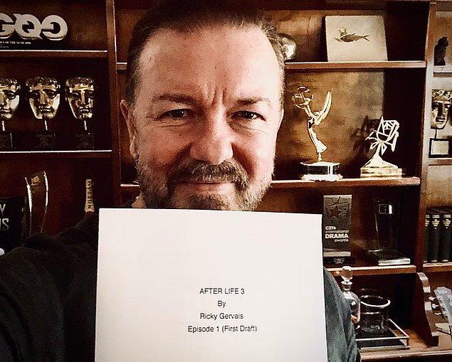 12. Ricky Gervais, After Life’ın 3. sezonunu kaleme almaya başladı.
