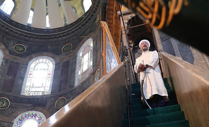 Diyanet İşleri Başkanı, Ayasofya'daki Hutbeye Neden Kılıçla Çıktı?