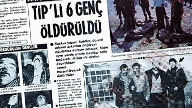 Önce bu iki genci arabaya bindiren failler, Eskişehir yolu civarına geldikten sonra iki TİP'liyi tarlalara doğru yürüttü. Ardından bu iki genç başlarına ateş edilerek öldürüldü.
