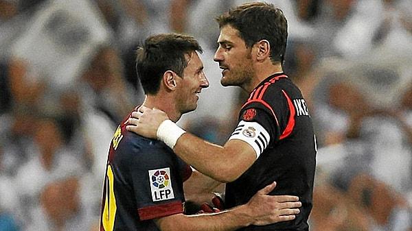 11. Messi'nin en çok gol attığı kaleci Casillas, Casillas'ın en çok şutunu kurtardığı futbolcu ise Messi'dir.