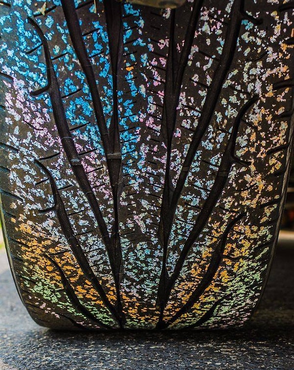 15. Это то, что происходит, если вы проедетесь по мелу в жаркий день