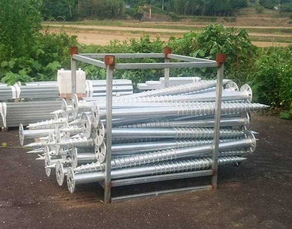 17. Элемент крепежа солнечных панелей