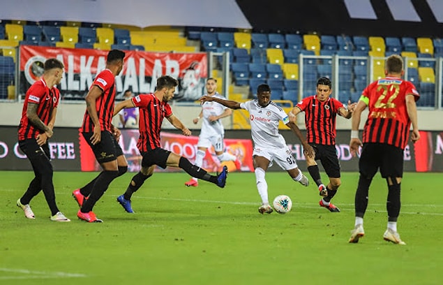 Süper Lig'in son haftasında Beşiktaş, deplasmanda Gençlerbirliği'ne konuk oldu.
