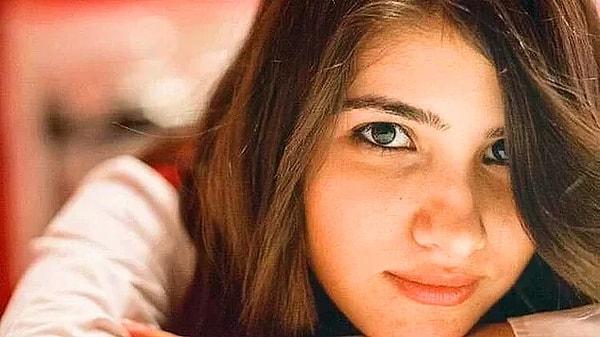 Özgecan Aslan, 11 Şubat 2015 günü Suphi Altındöken'in tecavüz girişimine direndiği için bir minibüste önce defalarca bıçaklandı, ardından demir çubukla dövüldü, elleri kesildi ve yakıldı.