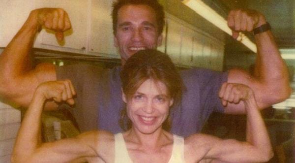 24. "Arnold ve Linda Terminator 2 için çalışırken, 1991."