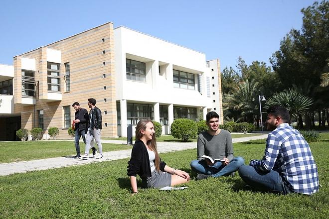 Deniz Kum Güneş ve Eğitim! Üniversite'yi Kıbrıs'ta Okumak İçin Aradığınız 11 Çok Geçerli Bahane
