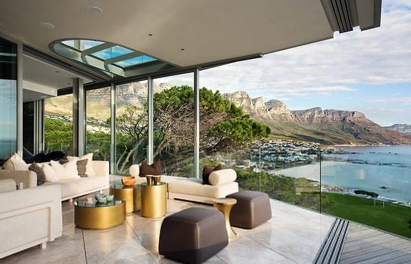 3. Cape Town'daki bu ev Lions Head dağının eteklerine kurulmuş