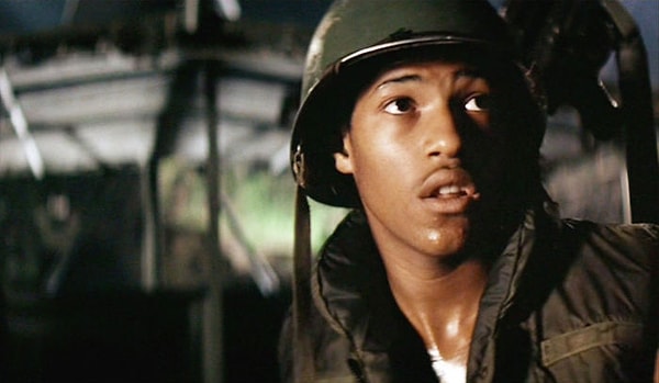2. Лоуренсу Фишборну было всего 14 лет, когда он сыграл солдата в "Апокалипсис сеодня"
