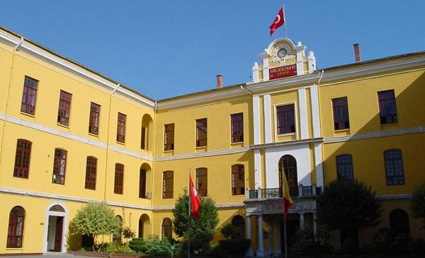 'Galatasaray Lisesi, 1481 yılına kadar uzanan kökleriyle Türk milletinin sahip olduğu en önemli eğitim kurumlarının başında gelmektedir'