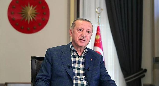 Canlı Yayında 'Prompter Kazası' Yaşayan Erdoğan: 'Geri Al, Geri Al'